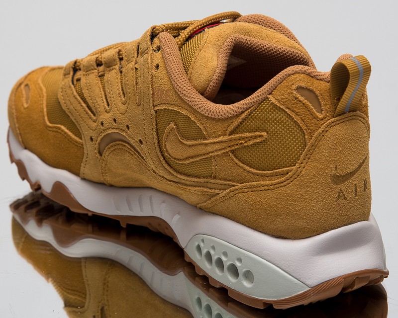 nike air terra humara wheat